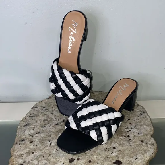 Gigi Leather Block Heel Square Toe Slip On Black/White Matisse Sandals-Sz 6-NWOB