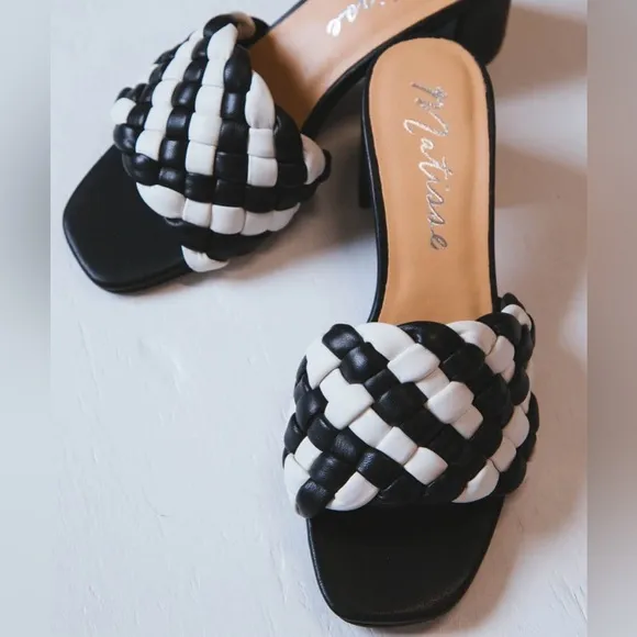 Gigi Leather Block Heel Square Toe Slip On Black/White Matisse Sandals-Sz 6-NWOB