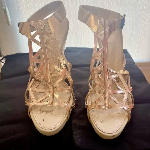 Givenchy rare suede/metallic rose gold leather block heel sandals, Sz39 1/2
