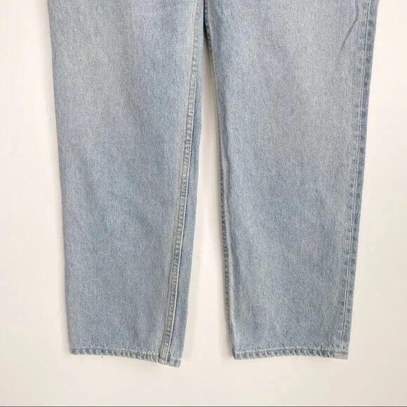 GRLFRND Abbey Be That Way Straight Leg Light Wash Inverted Mid Rise Jeans