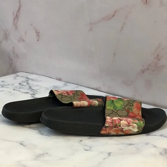GUC Gucci Bloom Women's Slide Sandals - Black and Multicolor Size 8