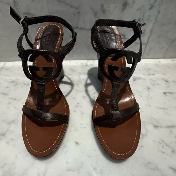 Gucci Black and Brown Wedge Sandals with Strappy Design