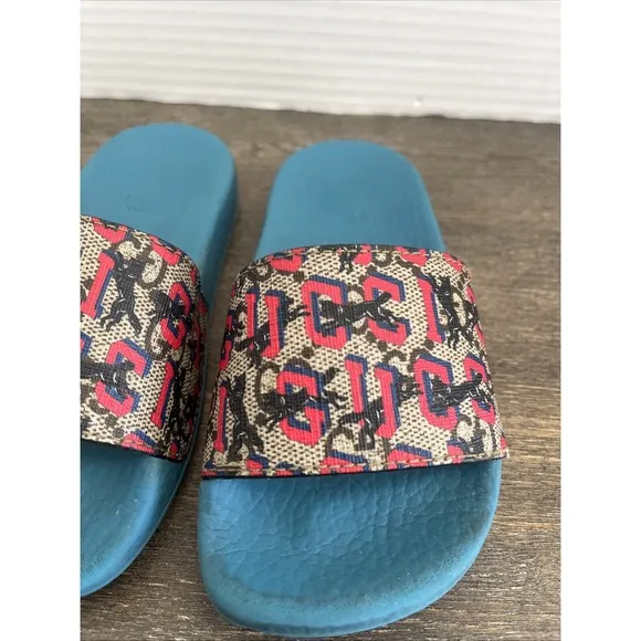 Gucci Wolf Detailed Dark Teal Pool Slide Sandals Size 10 Kids