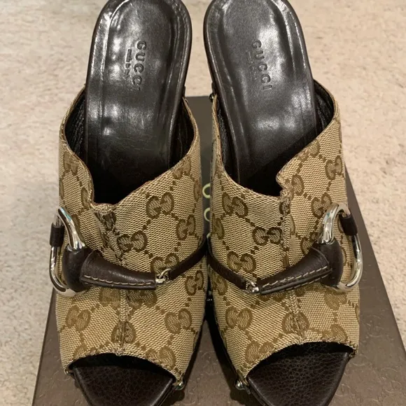 Gucci Women's Brown Slide Sandals