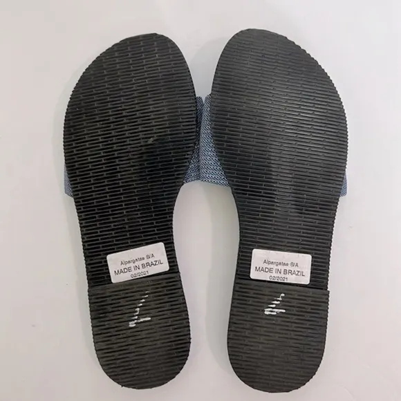 Havaianas You St. Tropez Shine Sandals navy blue NWOT
