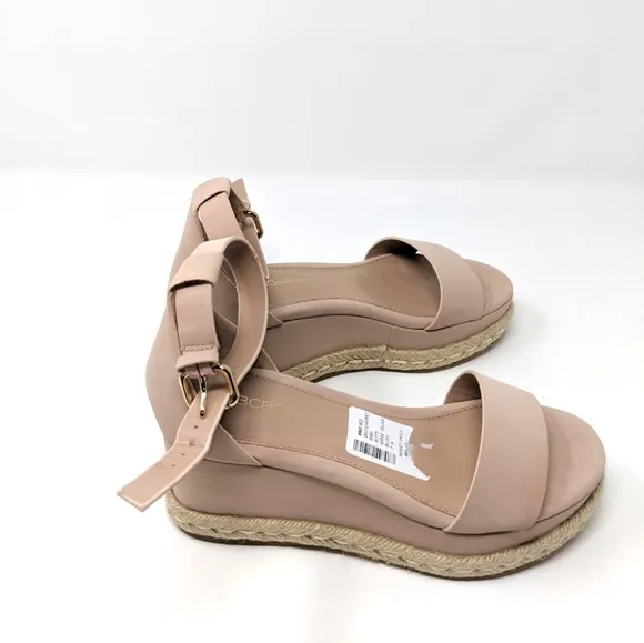 🚨🎉Host Pickx3🎉BCB Pink Shoes Velour Blush Sandals