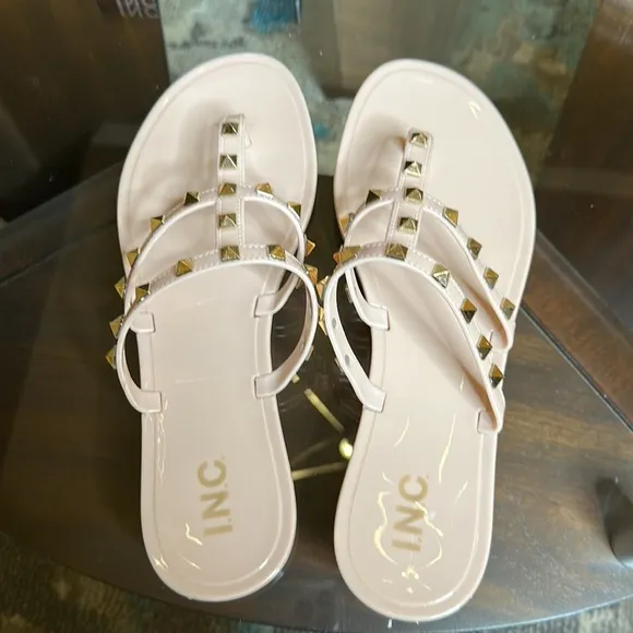Inc International Concepts Elliep Nude Stud Sandals SZ 10 NIB!