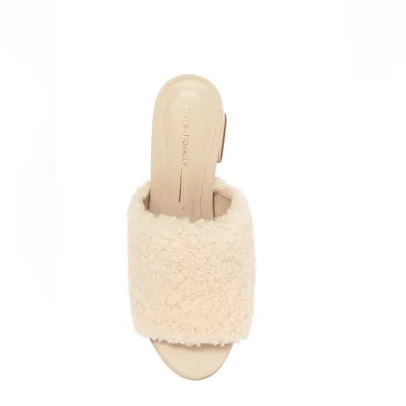 INTENTIONALLY BLANK Cream Tian Faux Shearling Slide Sandals Womens Size 10