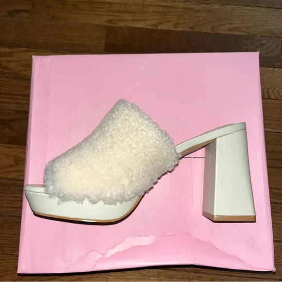 INTENTIONALLY BLANK Cream Tian Faux Shearling Slide Sandals Womens Size 10