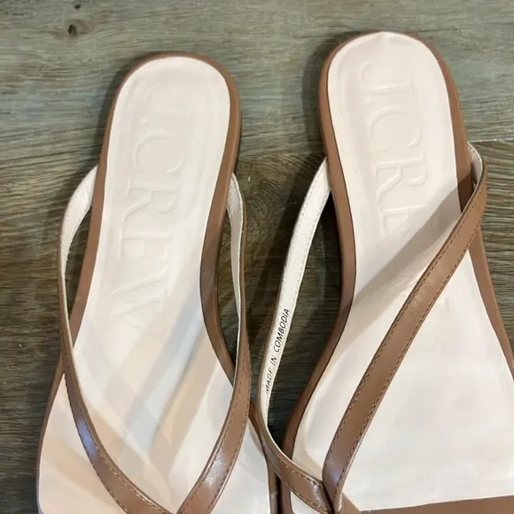 J Crew New Capri Thong sandals in leather Sz 9