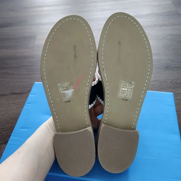 Jack Rogers Paris Embroidered Leather Sandals Eiffel Tower 6.5 Vacation Summer