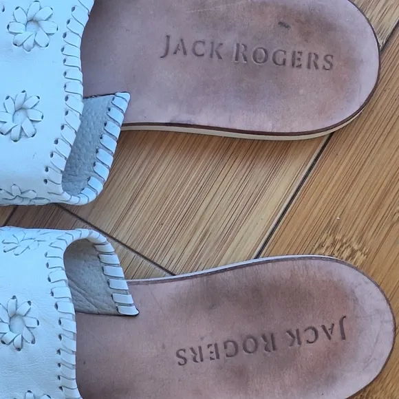 Jack Rogers Signature Jacks Flat Sandals Size 8 White Capri Crafted in Brazil