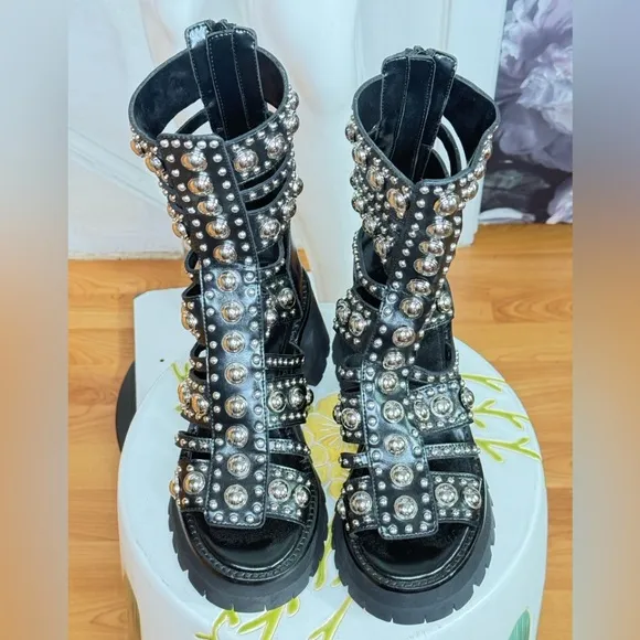 Jeffrey Campbell Black and Silver Gladiator Sandals/ size 8