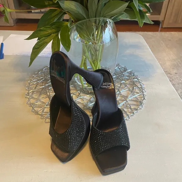 Jeffrey Campbell Hollywood Rhinestone Platform Sandals Size 7