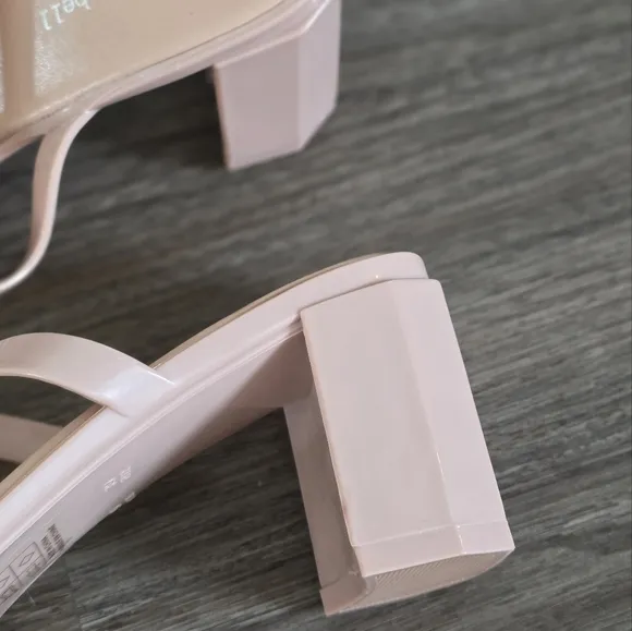 Jeffrey Campbell Jamm-3 Jelly Slide Minimalist Sandals in Nude, Size 9