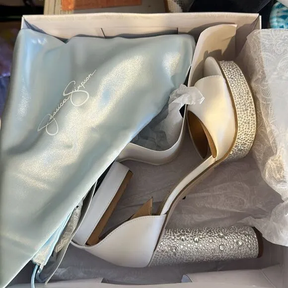Jessica Simpson Everyn White Matte Satin Rhinestone Platform Heeled Sandals New