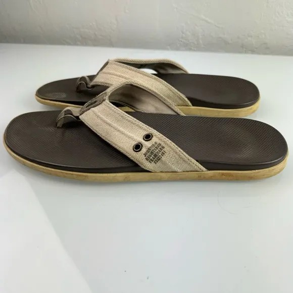 Johnnie O Sandals Portside Flip Flop Shoes Slip On Canvas Beach Casual Tan Khaki