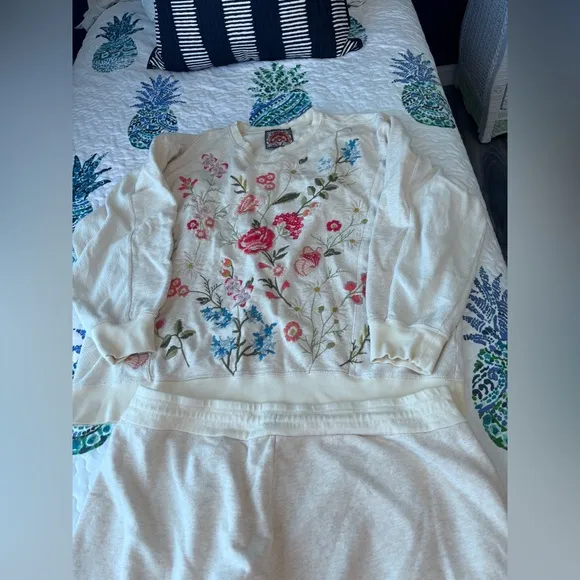 JOHNNY WAS Catalina Contrast French Terry Sweatsuit with shorts Size XL