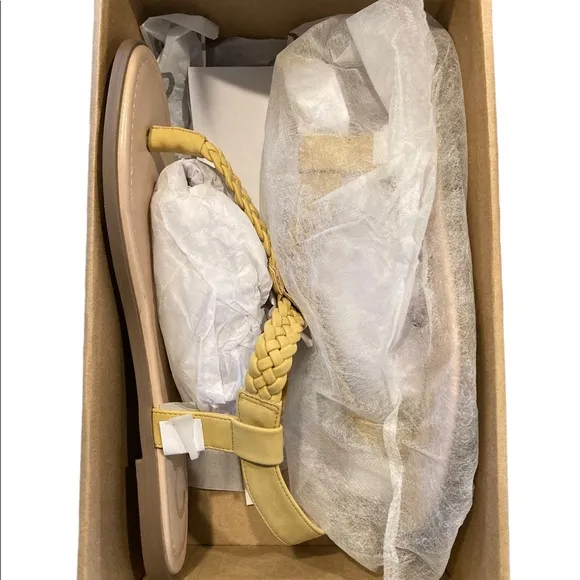 Journee Collection Genevive Sandals