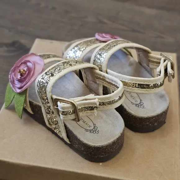 Joyfolie Gold Glitter Sandals with Pink Flower Sz 6