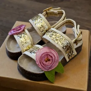 Joyfolie Gold Glitter Sandals with Pink Flower Sz 6