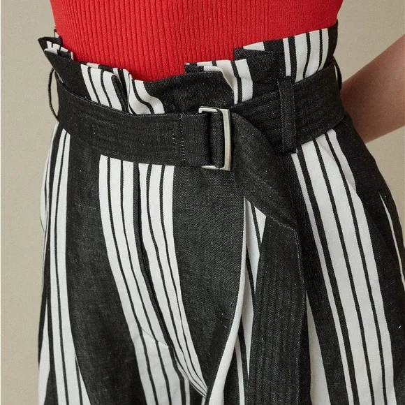 Karen Millen Linen Paper-bag style High Waist Black&amp; White Stripe pleated shorts