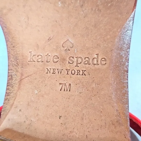 KATE SPADE New York Flowered T-Strap Red Leather Sandals Sz 7