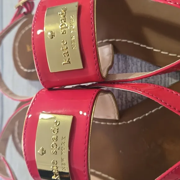 Kate Spade Women's Cassandra Thong Sandals Pink w/ Gold Hardware Size 9