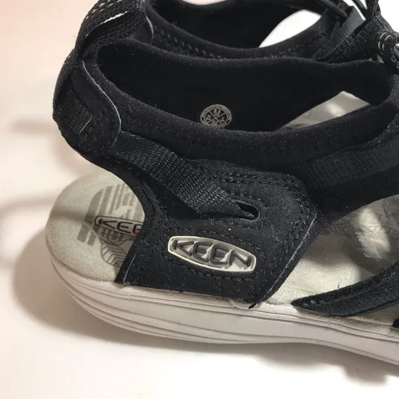 Keen Black Damaya Lattice Sandal Size 8.5