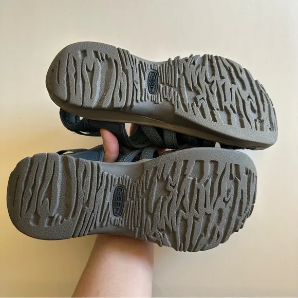 Keen Blue Clearwater CNX Hiking Sandals