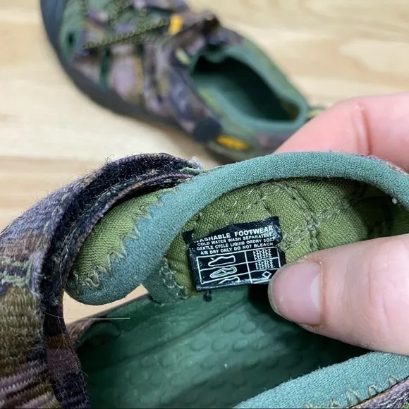 Keen Camouflage Kids Sandals Outdoors Sz 12 Hiking