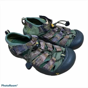 Keen Camouflage Kids Sandals Outdoors Sz 12 Hiking