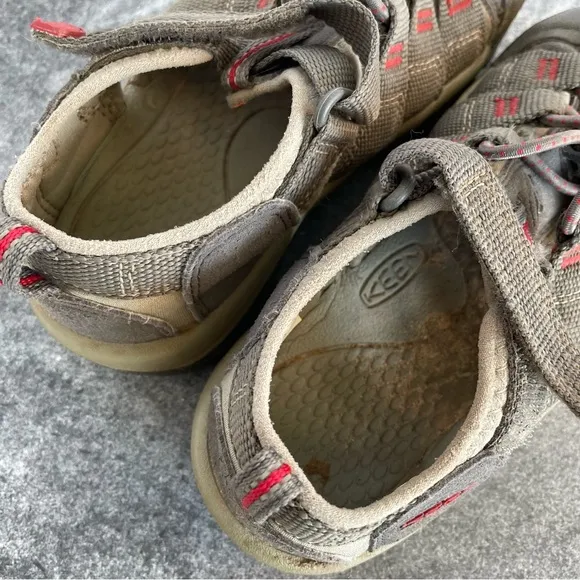 Keen Kids Newport Sandals Dark Grey And Red 13