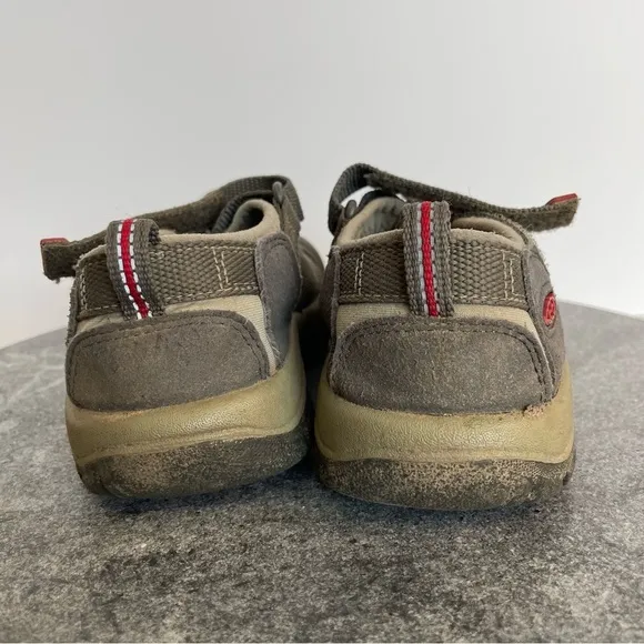 Keen Kids Newport Sandals Dark Grey And Red 13