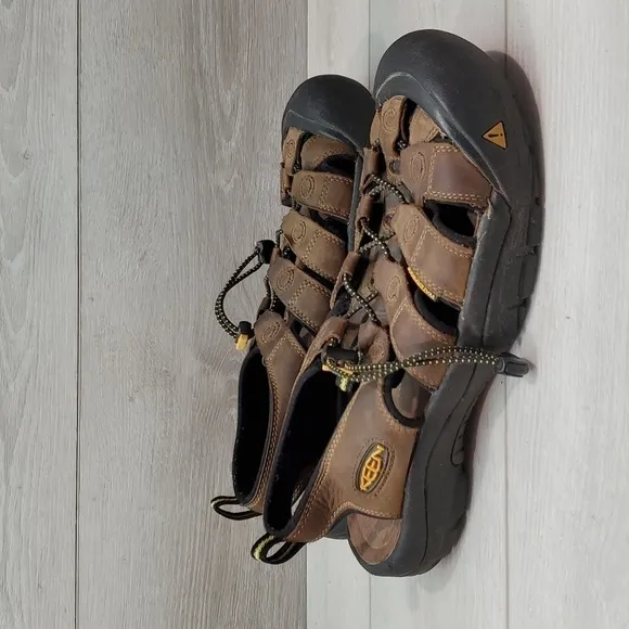 Keen Mens Newport Fisherman Outdoor Hiking Comfort Sandals sz 11