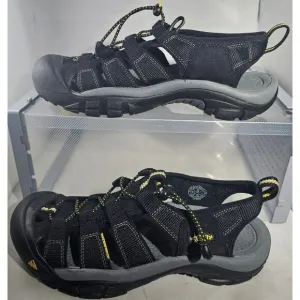 Keen Men's Newport H2, Black  Hiking  Sandals. Razor Siping For Traction Size 8