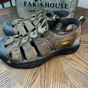 Keen Newport Bison Men’s Hiking Sandals