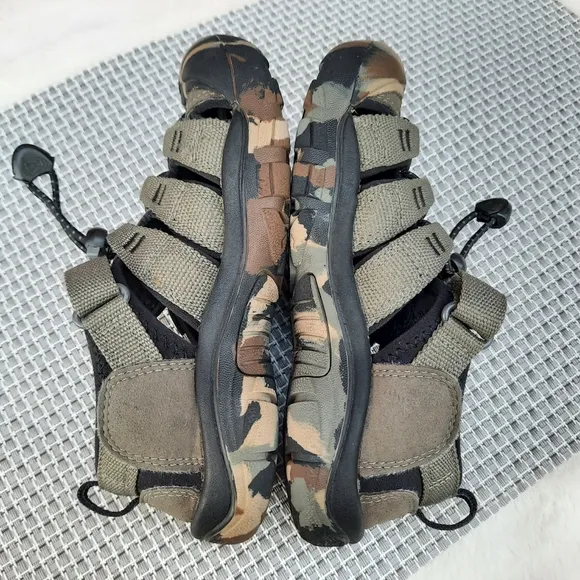 Keen Newport H2 Fisherman Camo Sport Sandals Water Shoe 1 Sneaker Hiking Travel