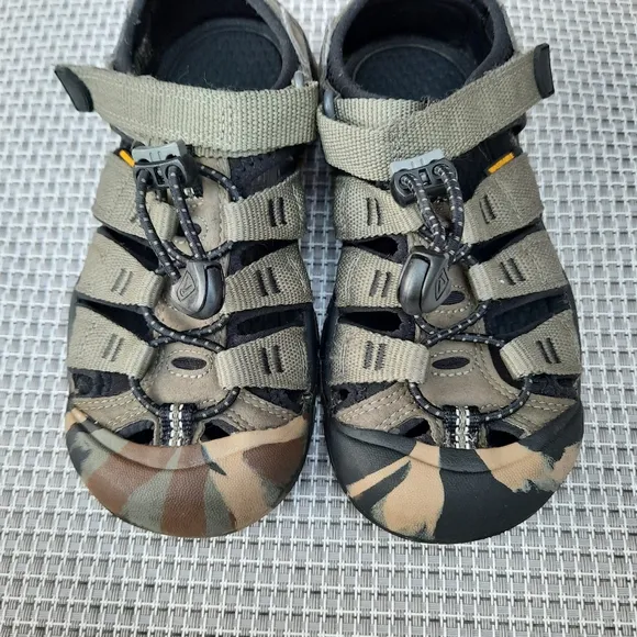 Keen Newport H2 Fisherman Camo Sport Sandals Water Shoe 1 Sneaker Hiking Travel