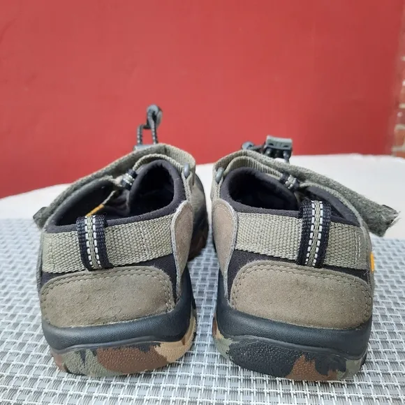 Keen Newport H2 Fisherman Camo Sport Sandals Water Shoe Sneaker Hiking Travel 1