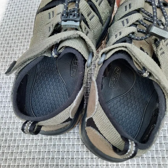 Keen Newport H2 Fisherman Camo Sport Sandals Water Shoe Sneaker Hiking Travel 1