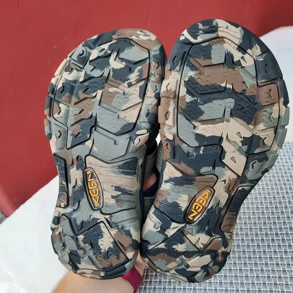 Keen Newport H2 Fisherman Camo Sport Sandals Water Shoe Sneaker Hiking Travel 1