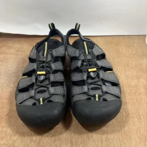 Keen Newport H2 Men Size 9.5 Bungee Cord Hiking Water Slingback Sandals