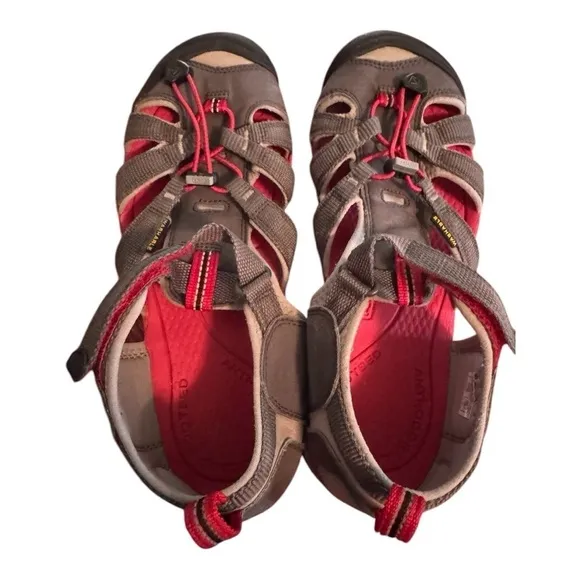 Keen Newport H2 Men’s Hiking Sandals, Gray and Red, Size 7