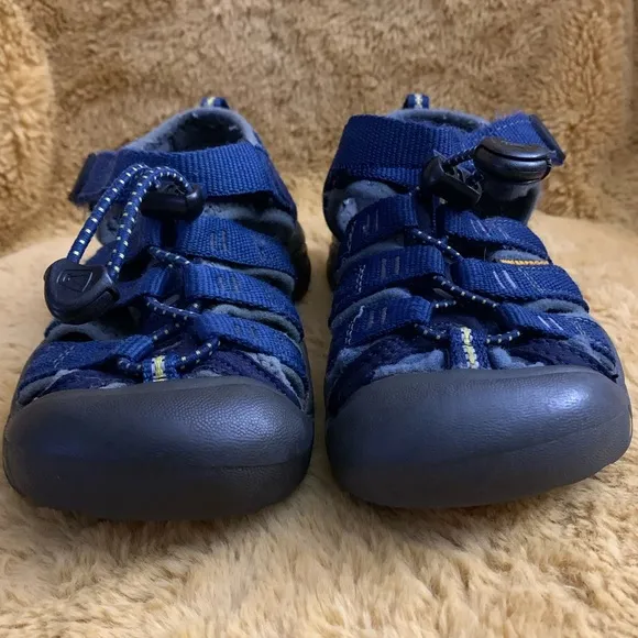 Keen Newport H2 Waterproof Hiking Sandals Kids Size 11