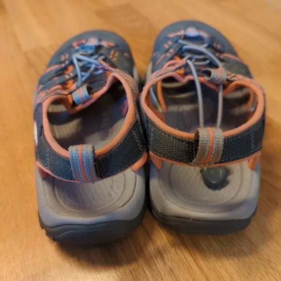 Keen Newport Hydro H2 Hiking Trail Shoe Sandals Womens 8 Coral Gray Closed Toe