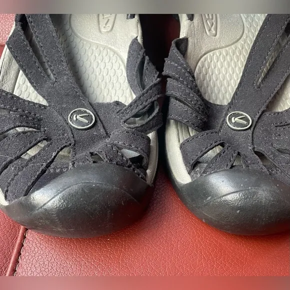 Keen Rose Hiking Black Hiking Sandals Womens Size 8.5-EUC