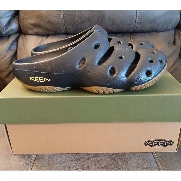 Keen Sz 11 Men Clogs Dark NAVY Blue Outdoor Sandals Sport Yogui 1001966 New #808