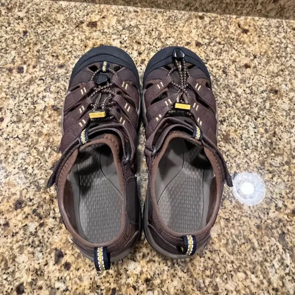 Keen Targhee Hiking Trail Sport Sandals Men’s Size 7 Brown Leather EUC