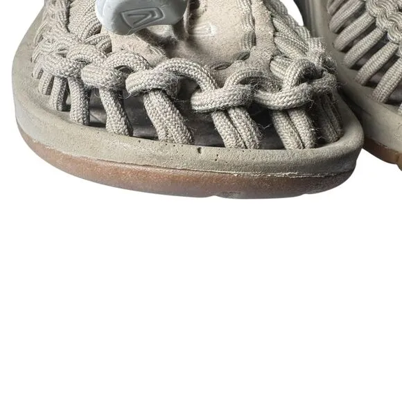 Keen Uneek Sandals Mens US 10 Gray Suede Walking Hiking Woven Bungee White Logo